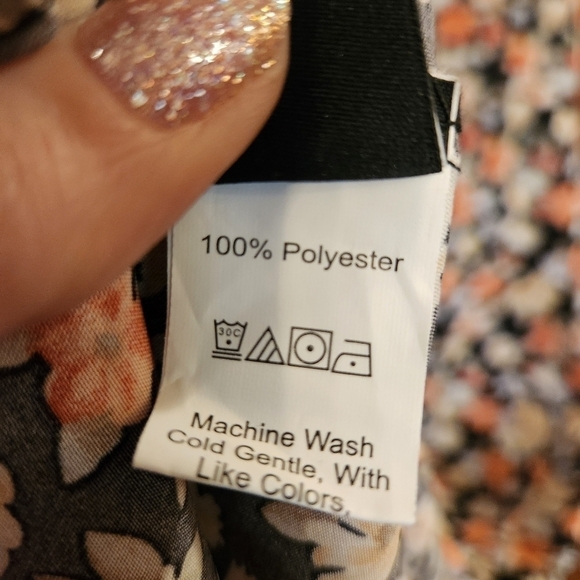 Short Sleeve Floral Midi Dress - Black with Coral and Cream Flowers - Size 6 - Picture 7 of 8